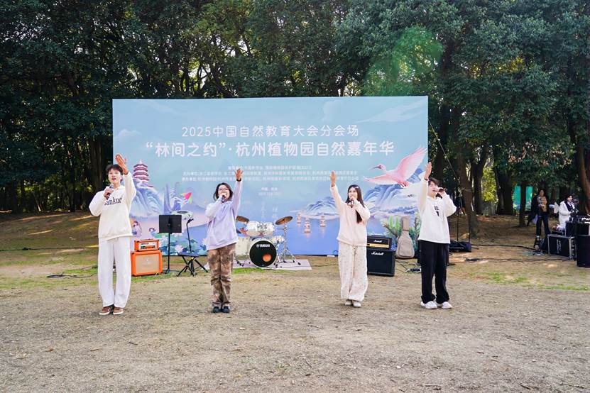 eb2e81232c693098a109303a5c452d40 eb2e81232c693098a109303a5c452d40